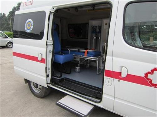 工布江达救护车出租服务案例7